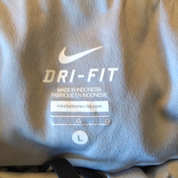 Dri-Fit Nike shorts size Large - Picture 3 of 3